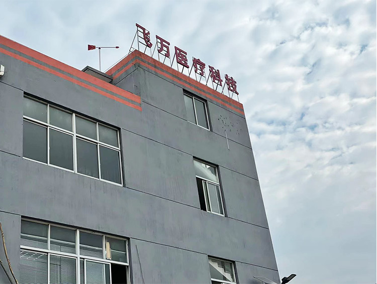 10萬(wàn)級(jí)醫(yī)療器械手術(shù)刀生產(chǎn)凈化車間